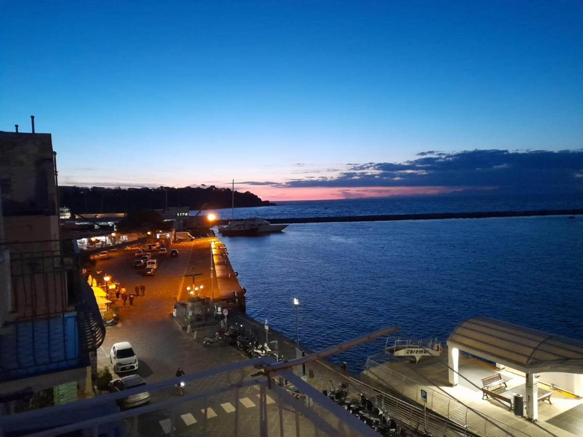 Vila Monolocale Nonna Elena Procida Exteriér fotografie